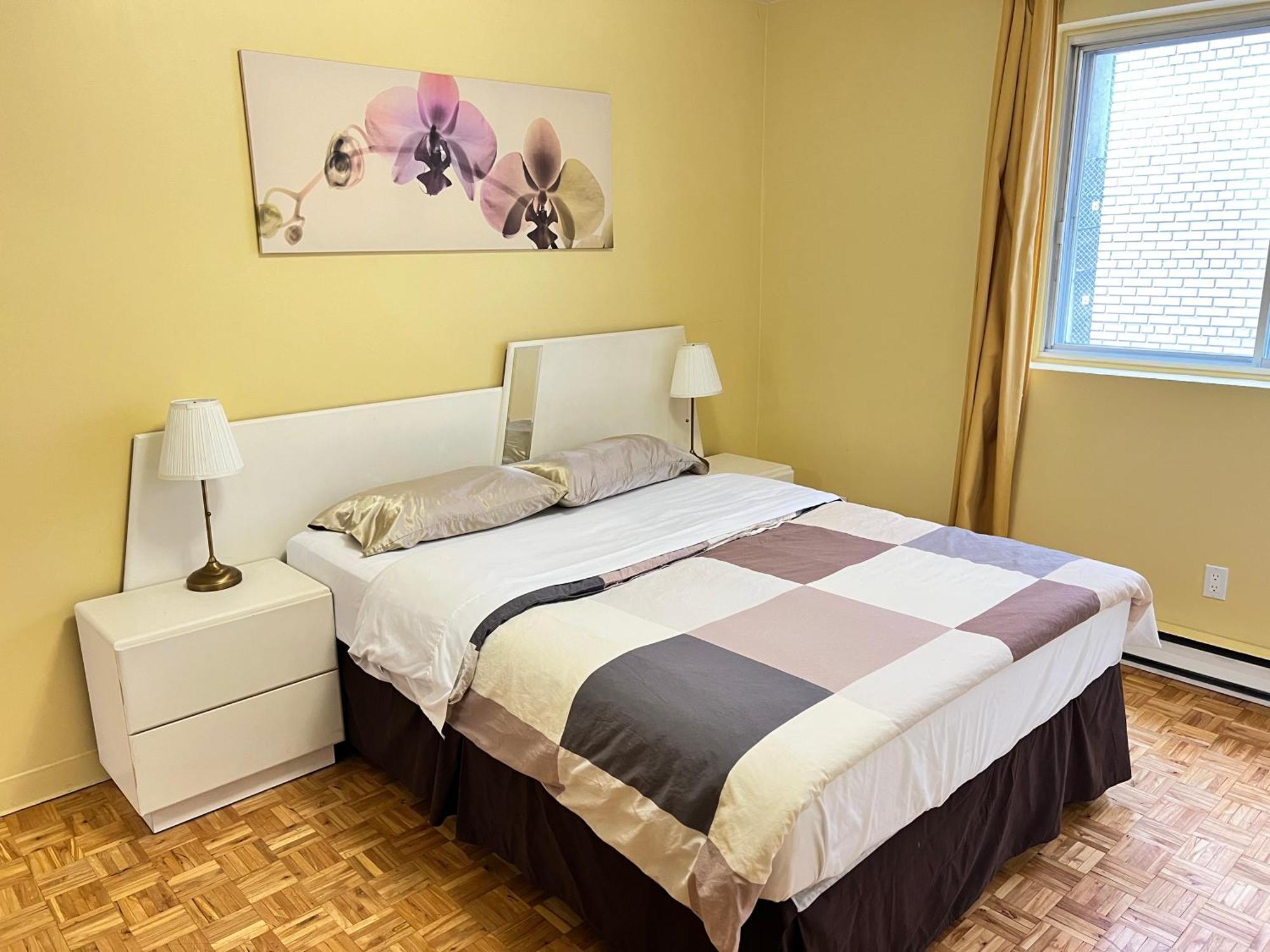 Apartment Hotel St-Denis Montreal Exterior photo
